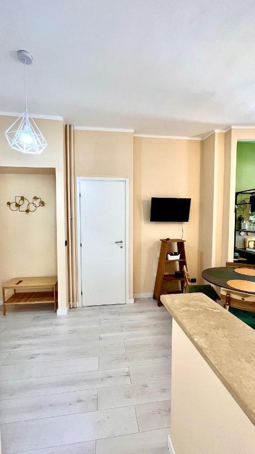 New Apartment, Near Metro Monte Grappa Apartment Turin