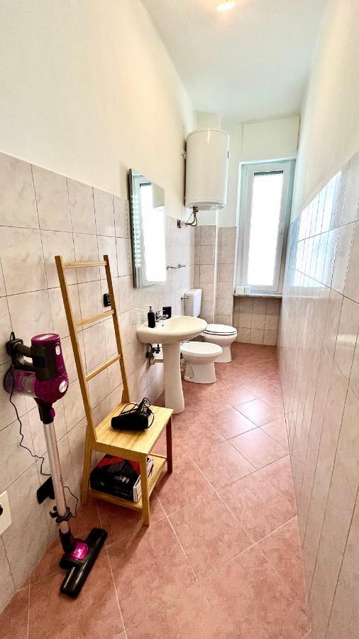 New Apartment, Near Metro Monte Grappa